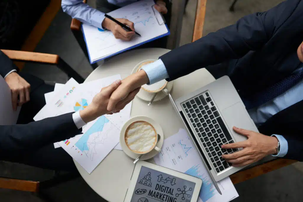 Supporting Investors and Small Businesses Image