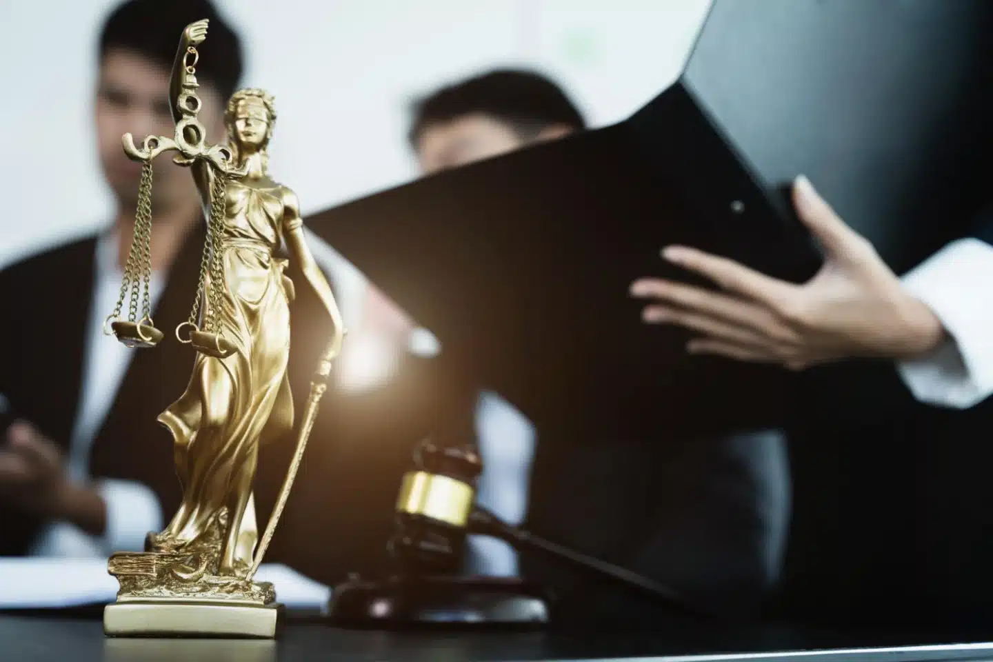 Challenging Arbitration Awards in New York_ Judicial Review Is Limited, but Not Foreclosed Banner